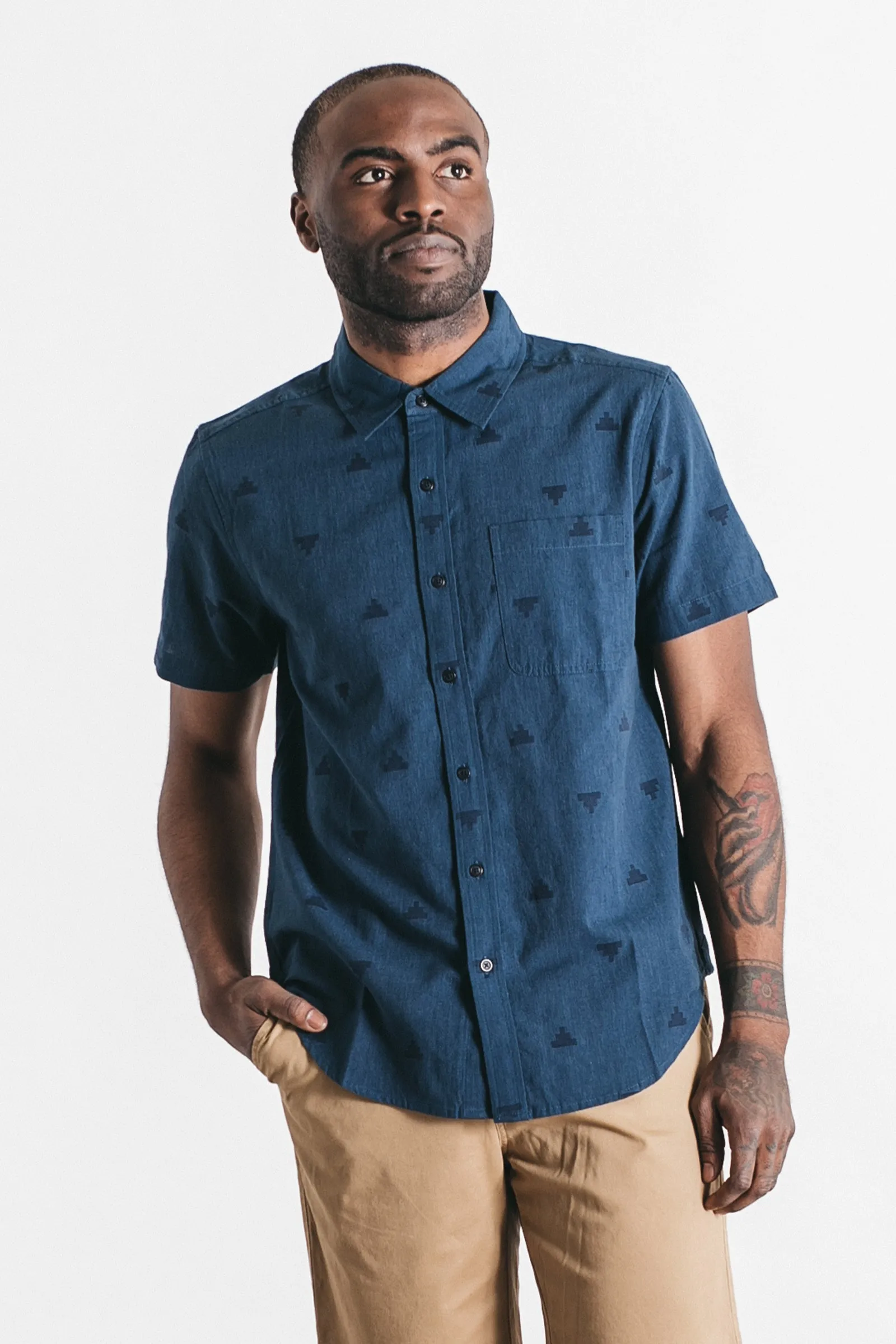 Malcolm Shirt / Navy Fil-Coupe Pyramids